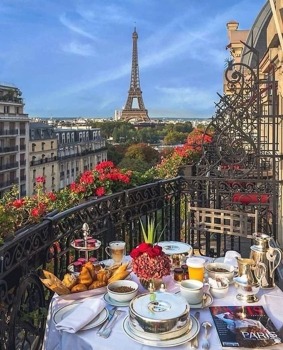 PARIS BUCKET LIST
